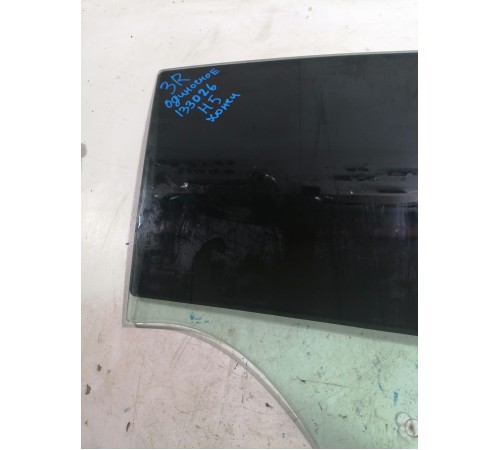 Стекло двери заднее правое