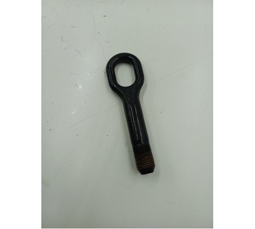 Крюк буксировочный