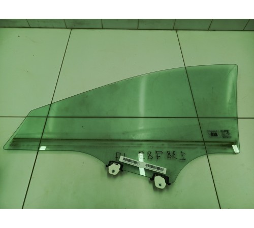 Стекло двери переднее правое