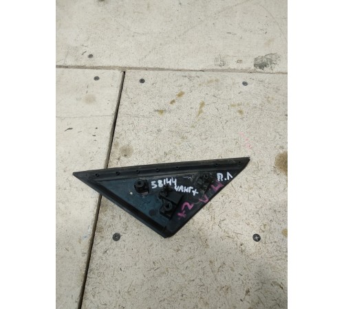 Накладка двери передней левой наружний треугольник