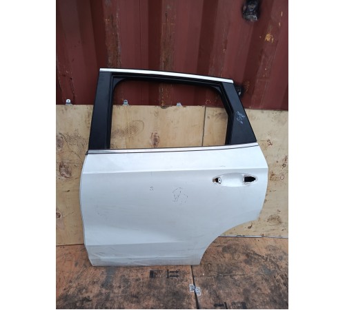 Дверь задняя левая