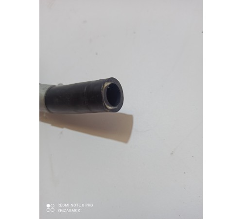 Патрубок вентиляции картерных газов