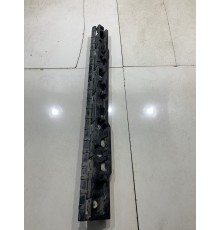 Кронштейн(крепление) средний правый