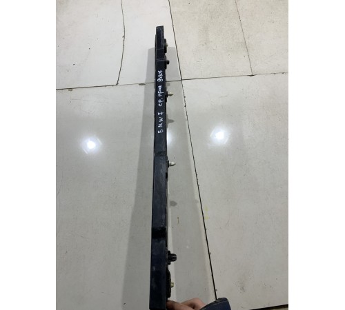 Кронштейн(крепление) средний правый