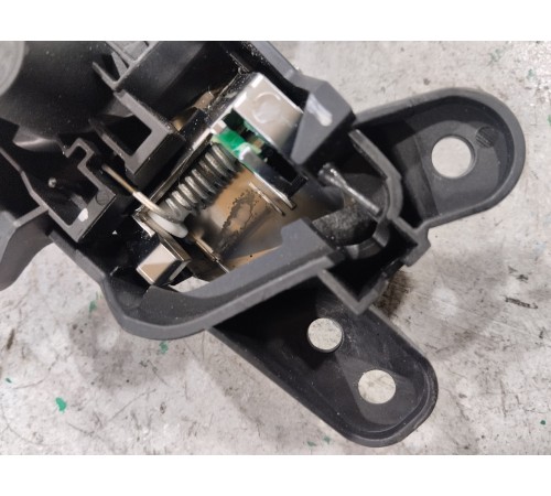 Ручка двери передняя правая внутренняя