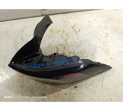 Фонарь задний правый