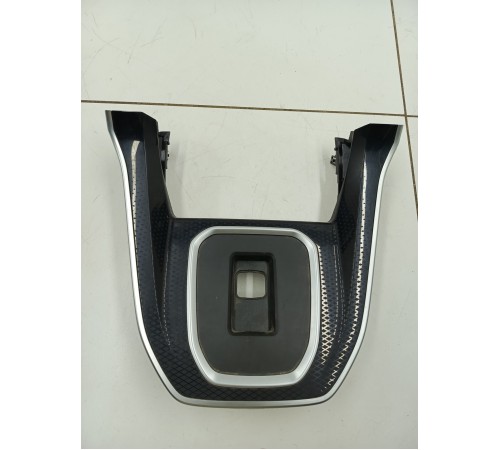 Накладка центральной консоли декоративная