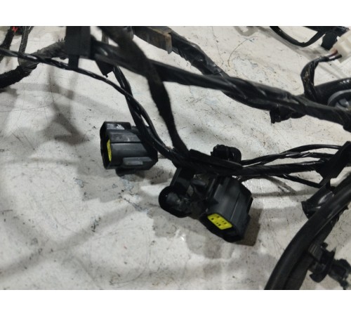 электропроводка крышки багажника