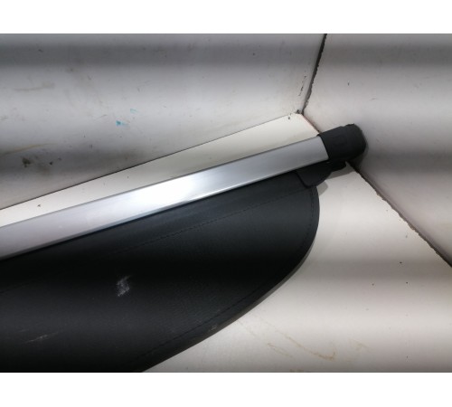 Шторка багажника,выдвижная