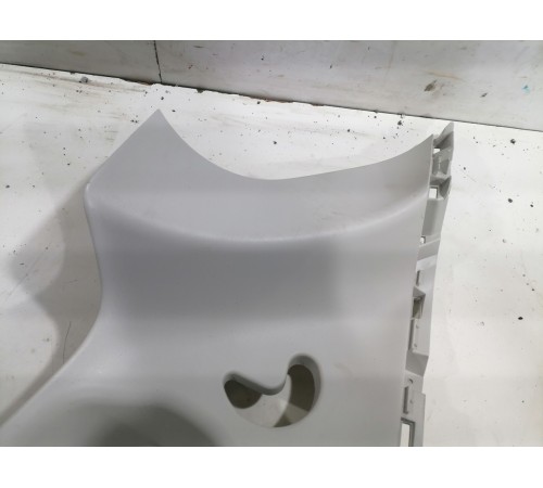 Обшивка стойки задняя правая