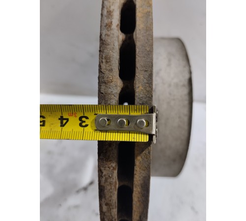 Тормозной диск передний левый