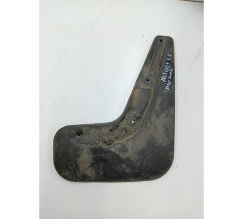 Брызговик задний правый