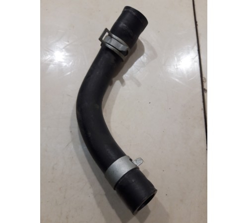 Патрубок системы охлаждения