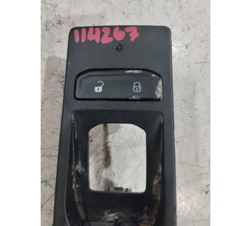 Блок управления стеклоподъемниками передний левый