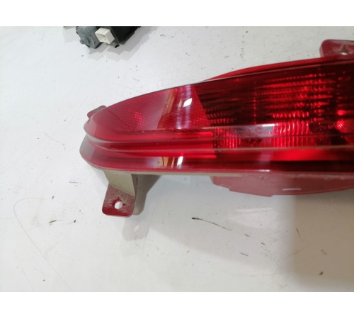 Фонарь противотуманный задний правый в бампер