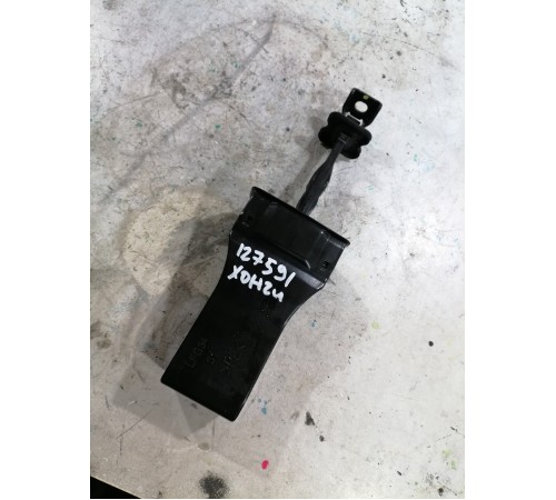 Ограничитель двери задний левый