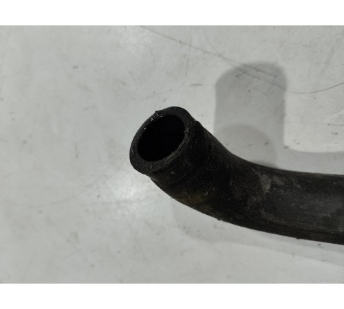 Патрубок системы охлаждения