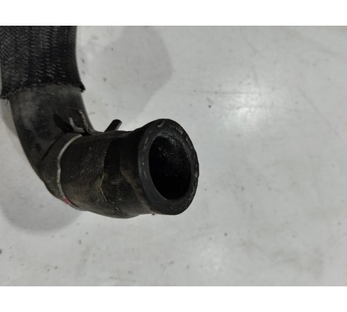 Патрубок системы охлаждения