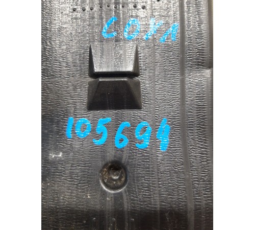 Воздуховод отопителя (передний, левый)