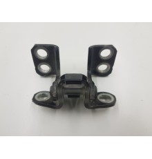 Петля крышки багажника нижняя