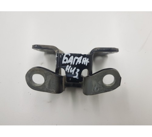 Петля крышки багажника нижняя