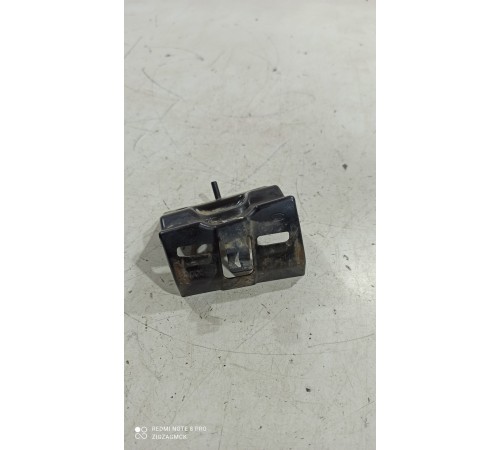 Кронштейн(крепление) радиатора правый