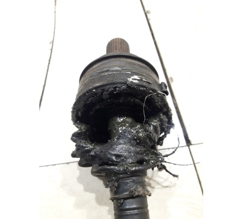 Привод(полуось) передний правый