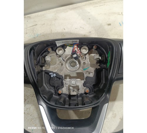 Рулевое колесо руль в сборе с многофункциональными кнопками