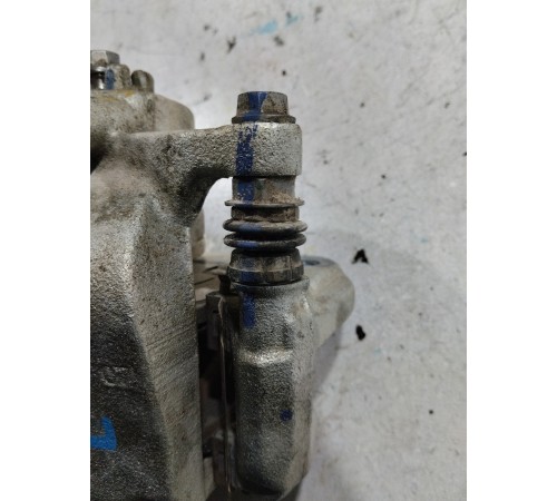 Суппорт тормозной передний левый