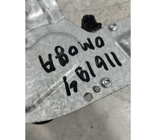 Моторчик стеклоочистителя крышки багажника