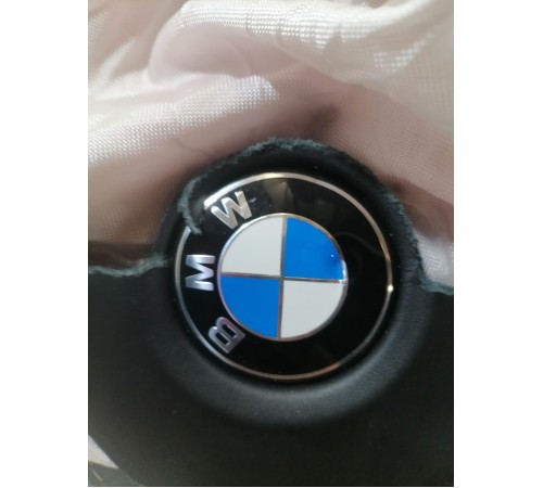 Подушка безопасности водителя, в руль