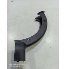Накладка (кожух) петли крышки багажника правая