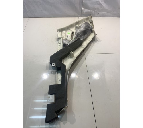 Обшивка стойки (задняя, левая)