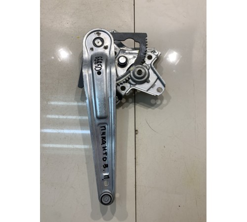 Стеклоподъёмник (задний, правый)