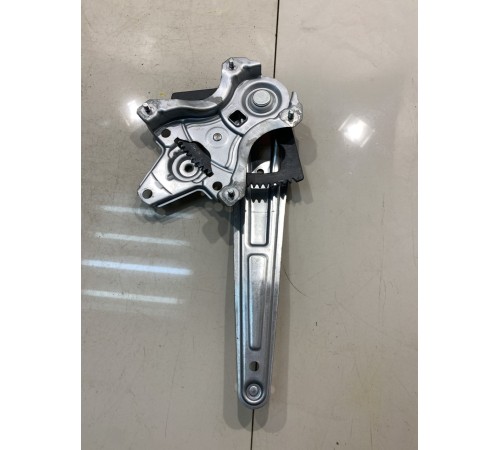 Стеклоподъёмник (задний, правый)