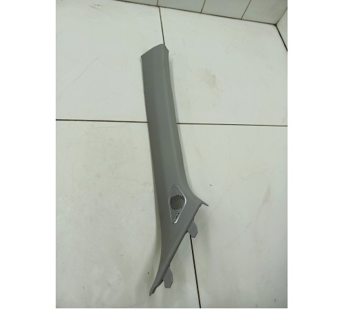 Обшивка стойки лобового стекла правая