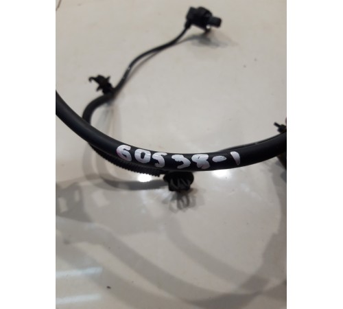 Датчик ABS (передний, правый)