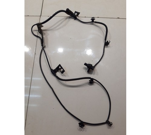 Датчик ABS (передний, правый)