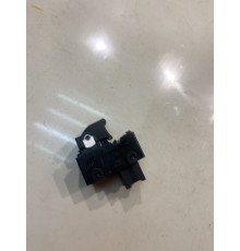 Кнопка стеклоподъемника (передняя, правая)