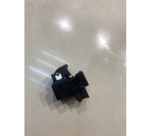 Кнопка стеклоподъемника (передняя, правая)