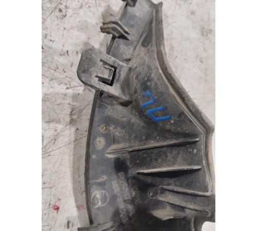 Накладка петли капота левая