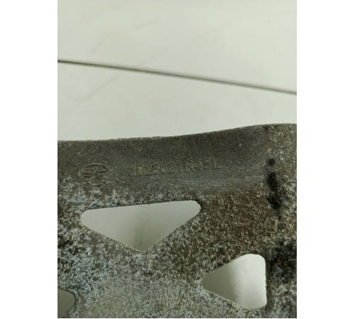 Кронштейн генератора