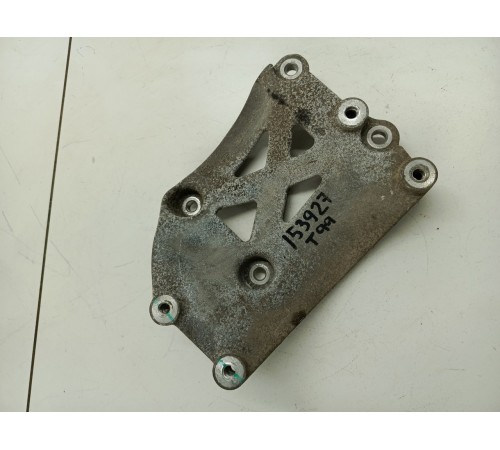 Кронштейн генератора