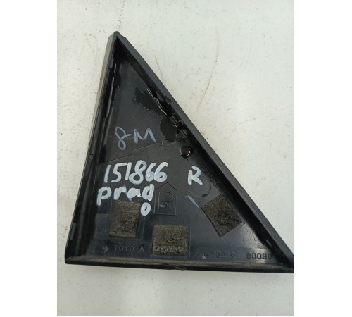 Накладка крышки багажника (уголок)