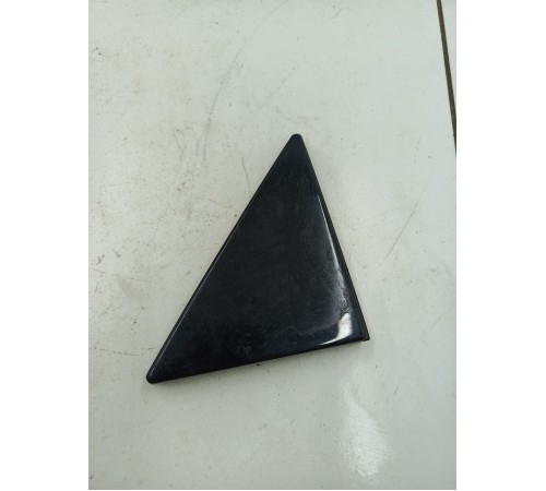 Накладка крышки багажника (уголок)