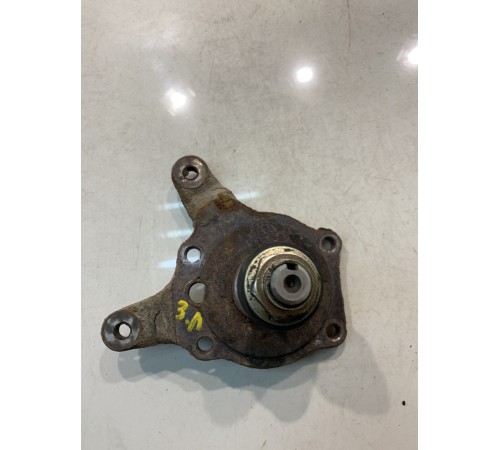 Кронштейн ступицы (задний,левый)