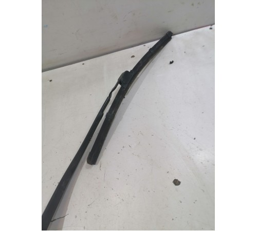 Поводок стеклоочистителя правый