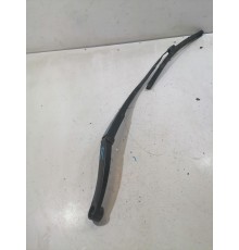 Поводок стеклоочистителя правый