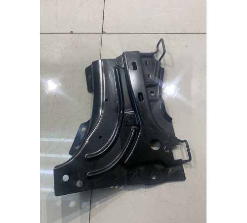 Кронштейн заднего сиденья (правый)