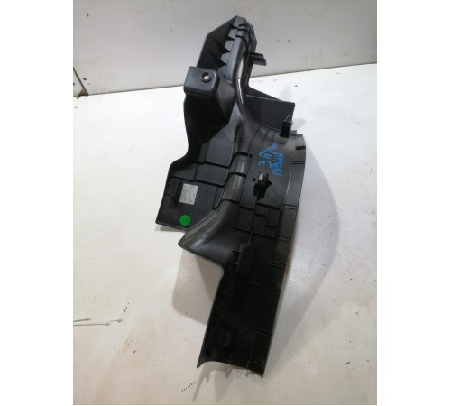 Накладка порога правая внутренняя